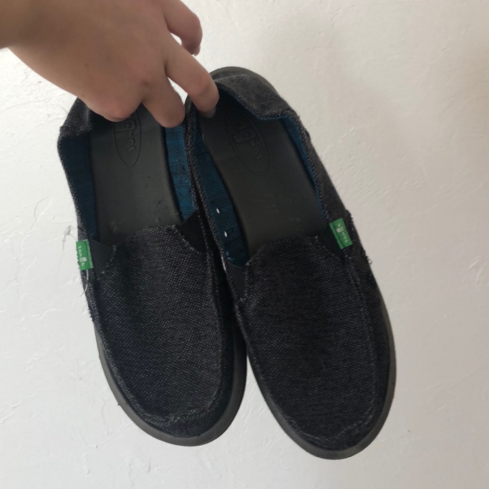 Sanuks